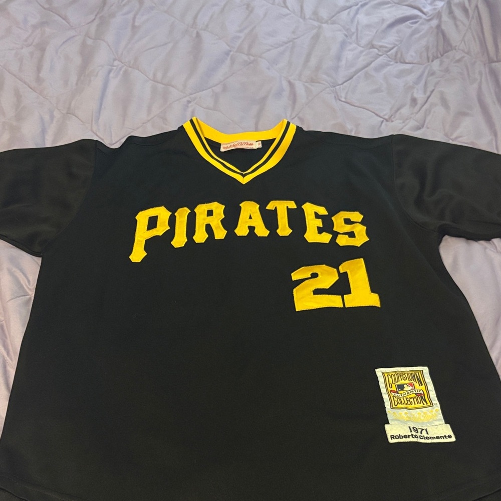 Mitchell & Ness Adult XL  Pirates Jersey Black with Gold Details
